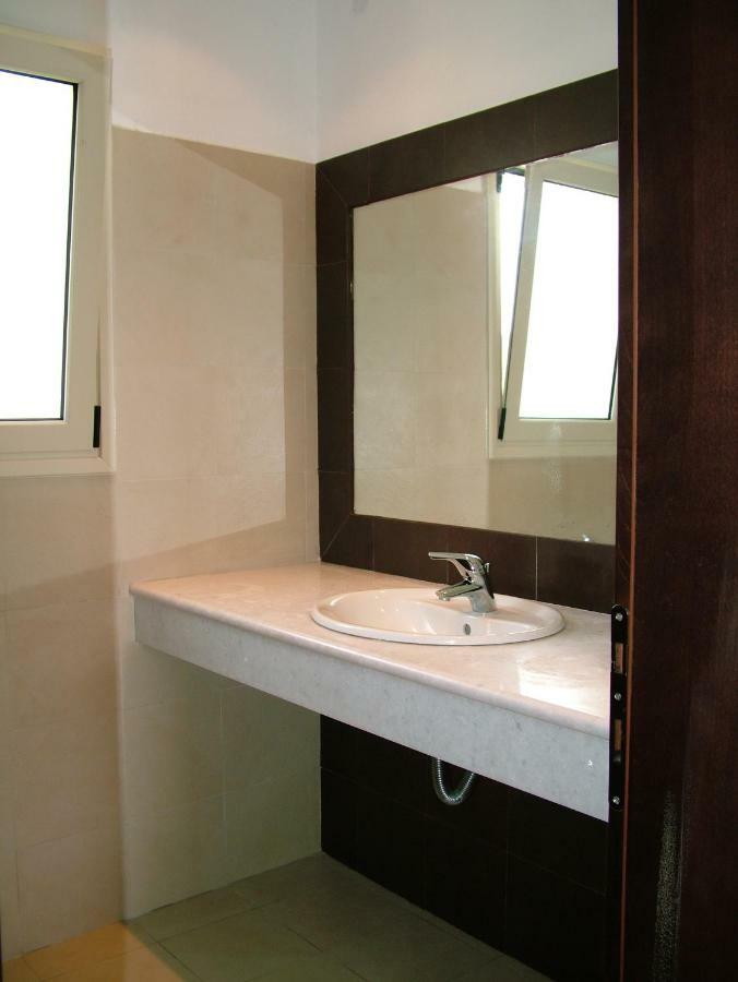 Kamari Appart hôtel *