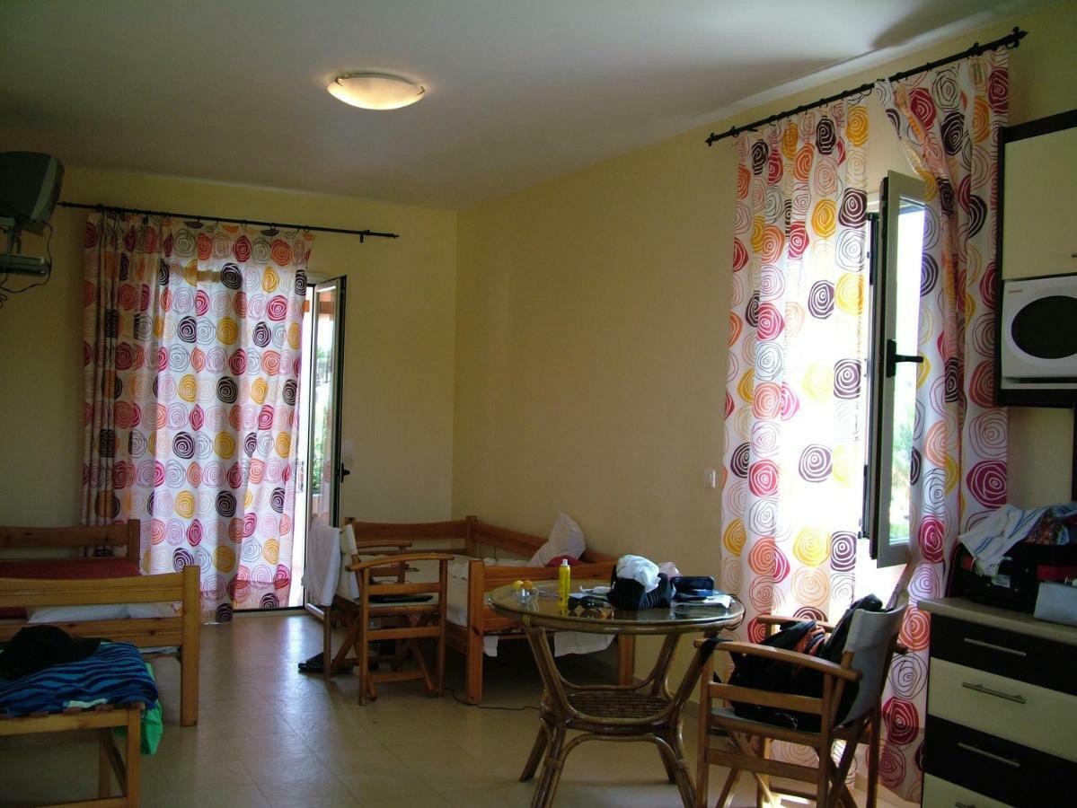 Kamari Appart hôtel *